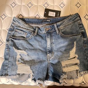 Jean shorts Fashion Nova size Large. No stretch.